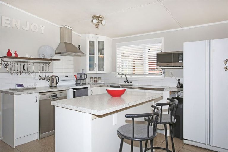 Photo of property in 75 Elliot Street, Pahurehure, Papakura, 2113