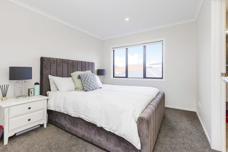 Photo of property in 2/81 Pilkington Road, Panmure, Auckland, 1072