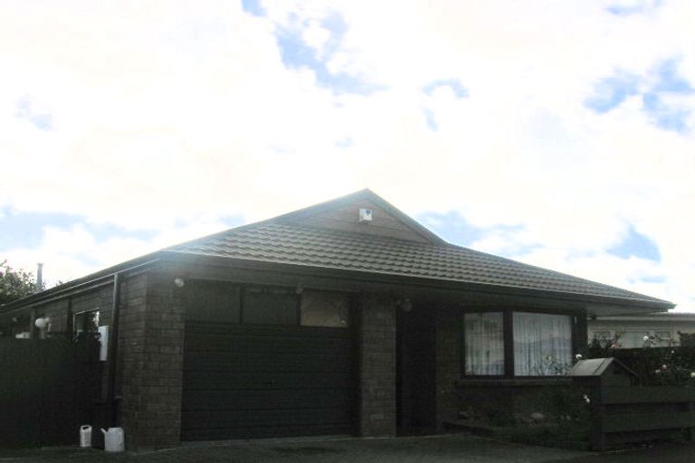 Photo of property in 35 Rewa Street, Takaro, Palmerston North, 4412