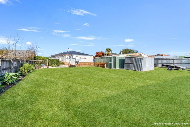 Photo of property in 70 Mcmurdo Street, Tinwald, Ashburton, 7700