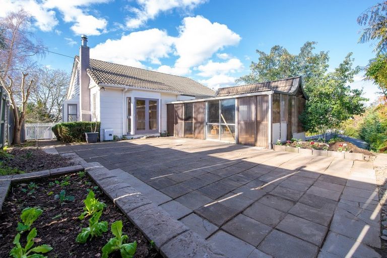 Photo of property in 1 Matipo Avenue, Pomare, Rotorua, 3015