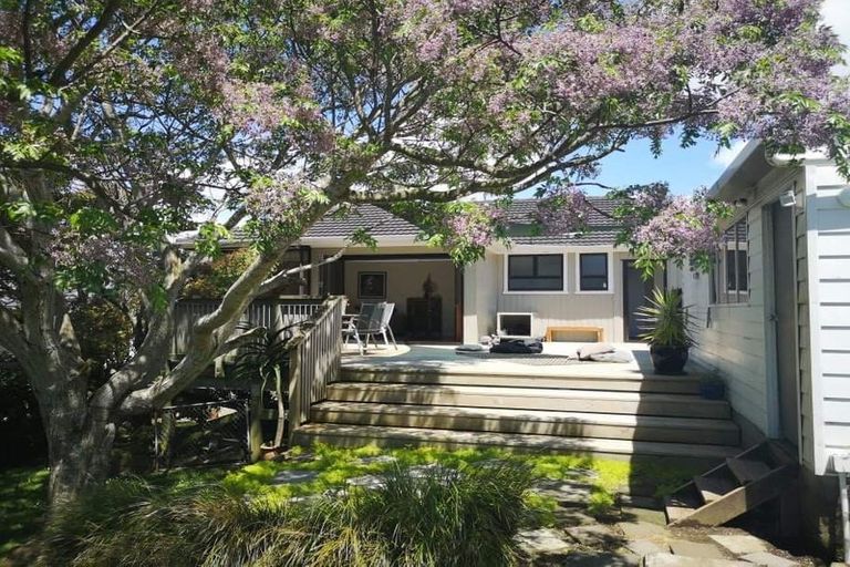 Photo of property in 140 Pembroke Street, Westown, New Plymouth, 4310