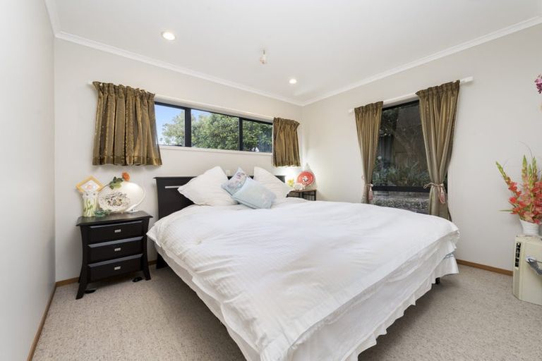 Photo of property in 20 Muscat Place, Henderson, Auckland, 0612