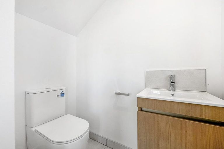 Photo of property in 146 Blenheim Road, Riccarton, Christchurch, 8041