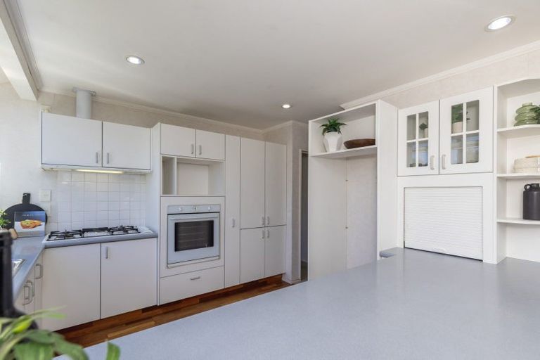 Photo of property in 52 Matatua Road, Raumati Beach, Paraparaumu, 5032