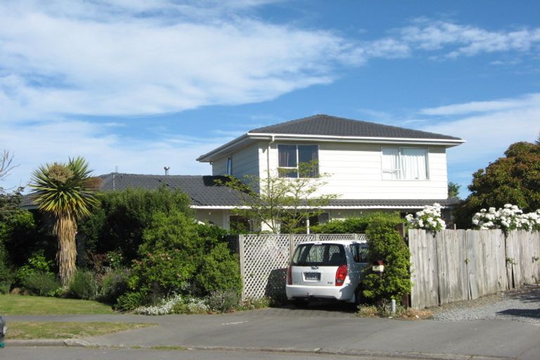 Photo of property in 5 Sequoia Place, Parklands, Christchurch, 8083