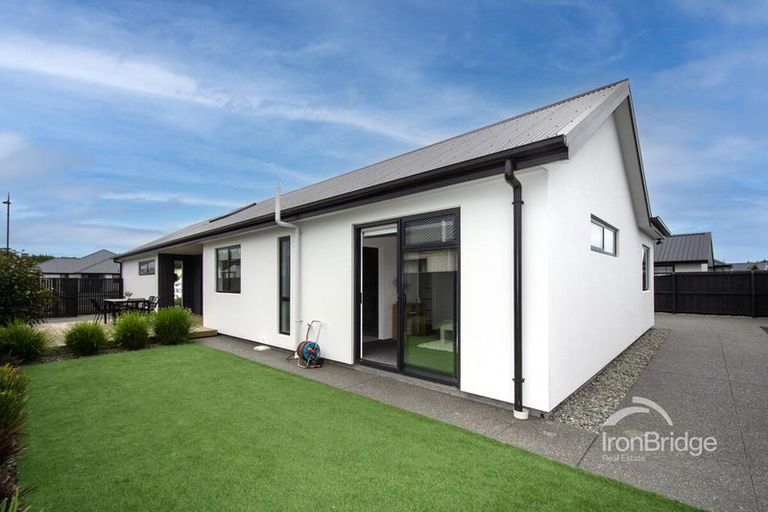 Photo of property in 32 Mills Road, Marshland, Christchurch, 8051