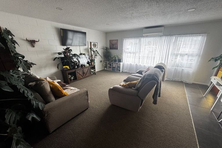 Photo of property in 7/195 Waterloo Road, Hutt Central, Lower Hutt, 5010