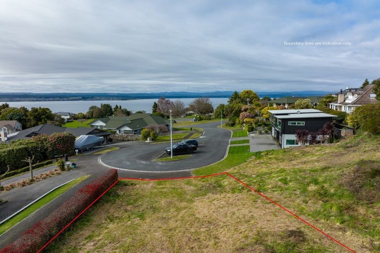 Photo of property in 6 Krissell Place, Acacia Bay, Taupo, 3330