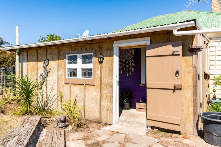 Photo of property in 6 Linley Crescent, Te Kopuru, 0391