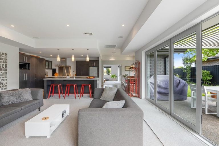 Photo of property in 27 Reka Street, Parklands, Christchurch, 8083