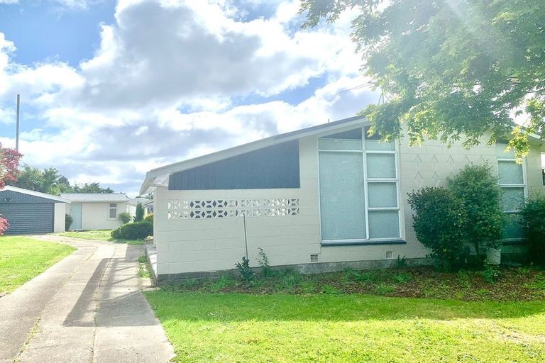 Photo of property in 35 Bermuda Drive, Hornby, Christchurch, 8042