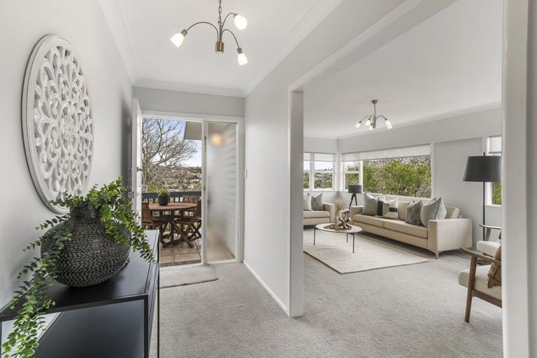 Photo of property in 12 Alton Avenue, Hillcrest, Auckland, 0627