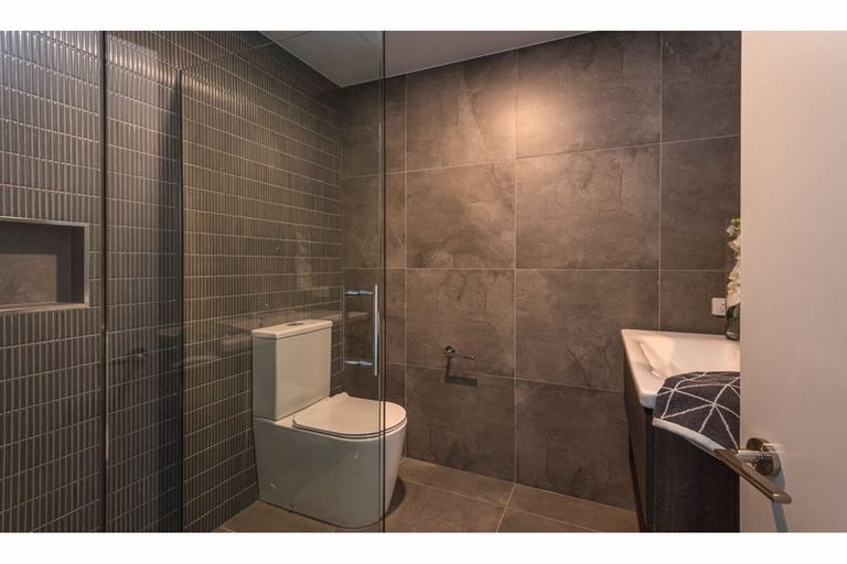 Photo of property in 2/77 Deans Avenue, Riccarton, Christchurch, 8011