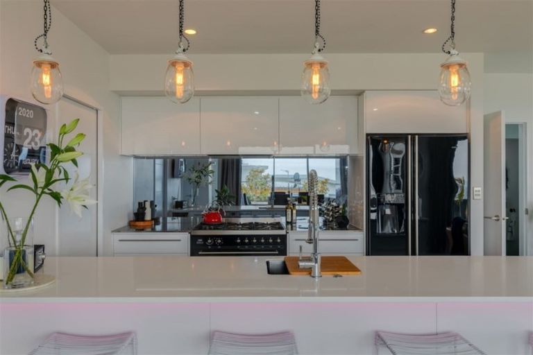 Photo of property in 138 Penruddock Rise, Westmorland, Christchurch, 8025