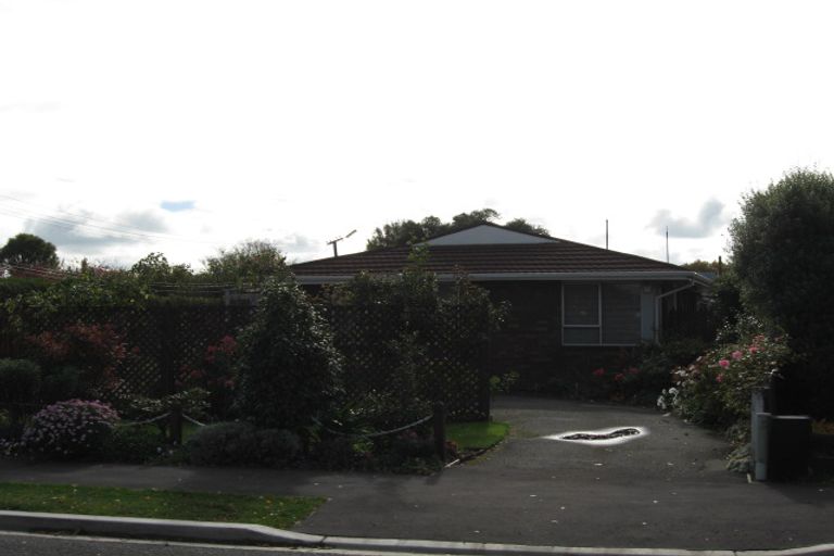 Photo of property in 2/174 Harewood Road, Papanui, Christchurch, 8053