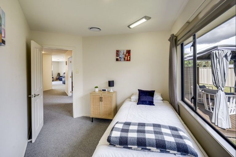 Photo of property in 8 Hanna Place, Havelock North, 4130