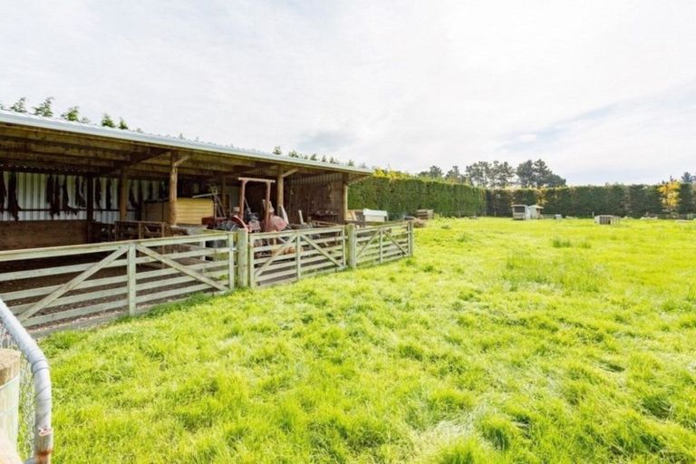 Photo of property in 2/638 Leeston Road, Springston, Christchurch, 7674