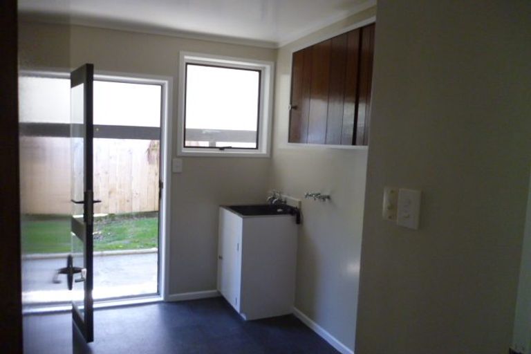 Photo of property in 33 Larchmont Grove, Totara Park, Upper Hutt, 5018