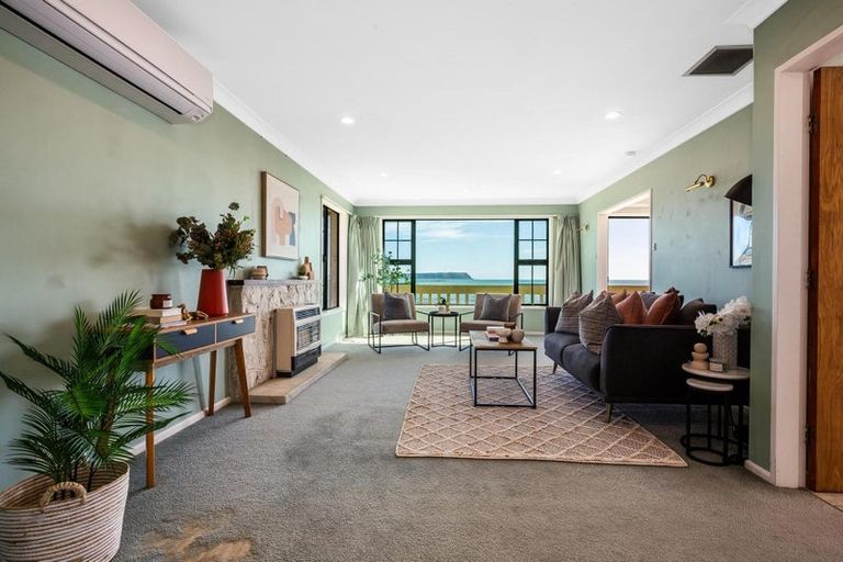 Photo of property in 22 Sunset Parade, Plimmerton, Porirua, 5026