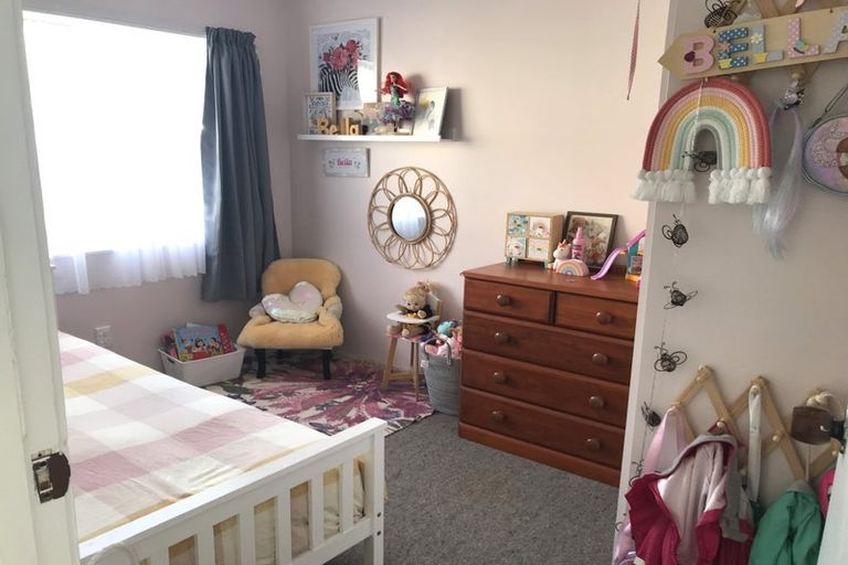 Photo of property in 8 Yorke Road, Haruru, 0204