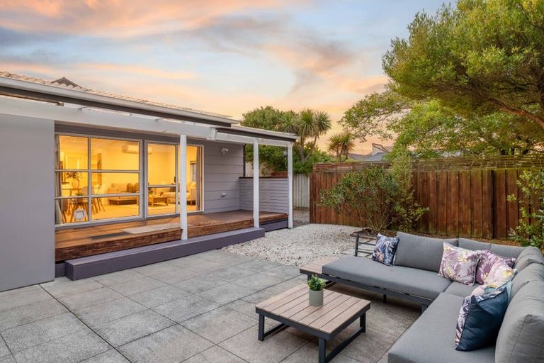 Photo of property in 257 Estuary Road, South New Brighton, Christchurch, 8062