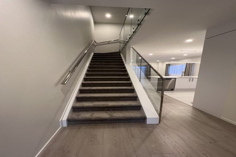 Photo of property in 2 Peara Lane, Karaka, Papakura, 2113