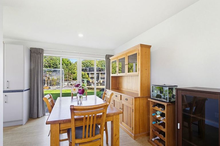 Photo of property in 4 Botany Lane, Whitby, Porirua, 5024