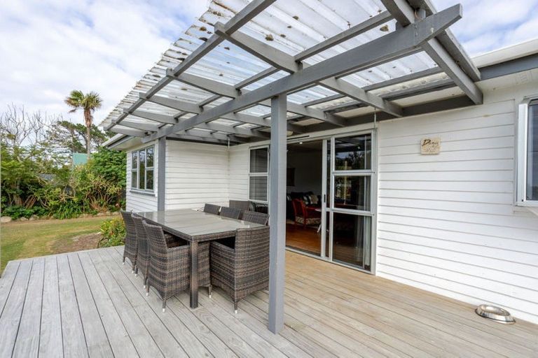 Photo of property in 40 Seaview Road, Herbertville, Dannevirke, 4970
