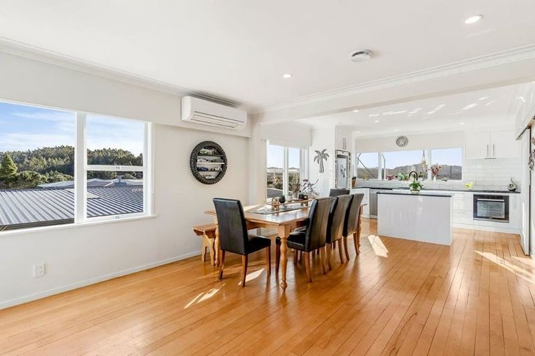Photo of property in 8 Hillcrest Road, Hatfields Beach, Orewa, 0931