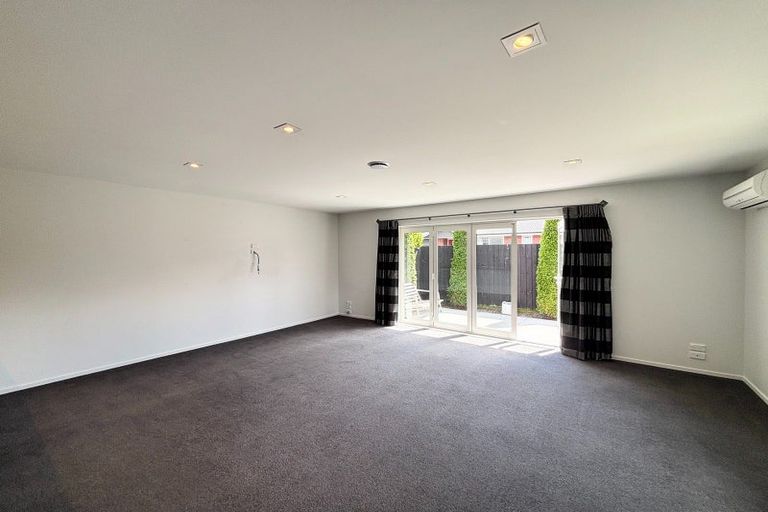 Photo of property in 6 Date Crescent, Aidanfield, Christchurch, 8025
