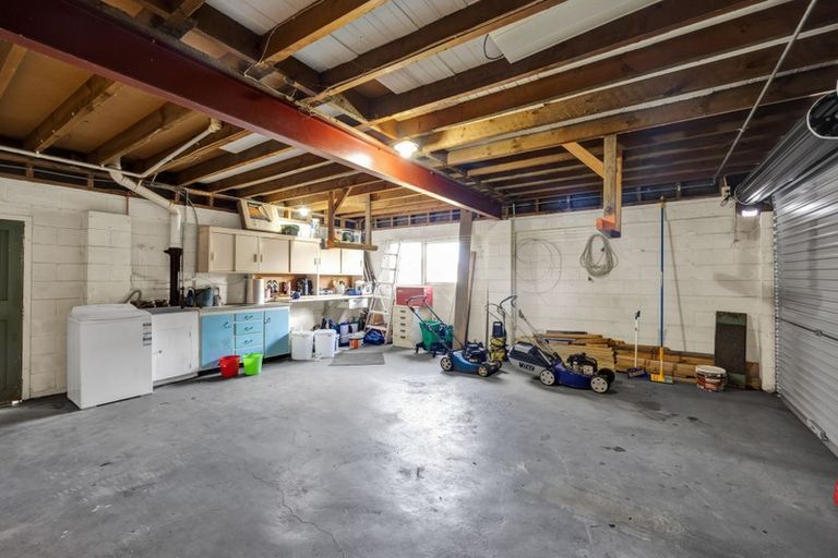 Photo of property in 192 Waihi Road, Hawera, 4610