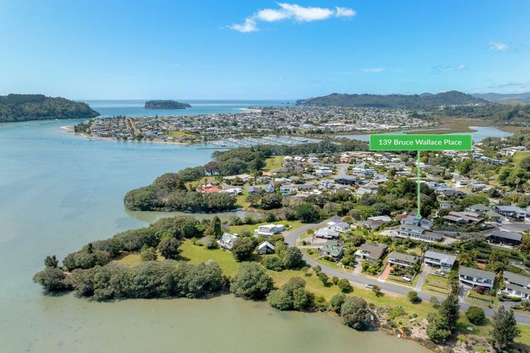 Photo of property in 139 Bruce Wallace Place, Whangamata, 3620