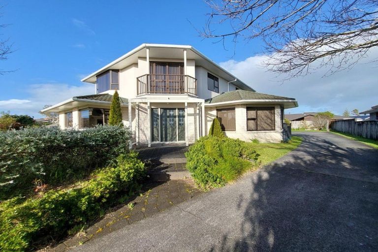 Photo of property in 167 Heta Road, Highlands Park, New Plymouth, 4312