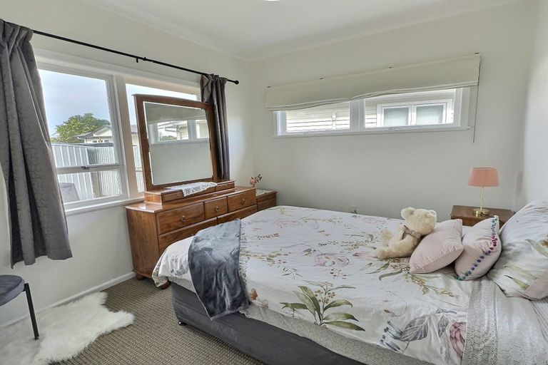 Photo of property in 11 Magdalen Crescent, Pirimai, Napier, 4112