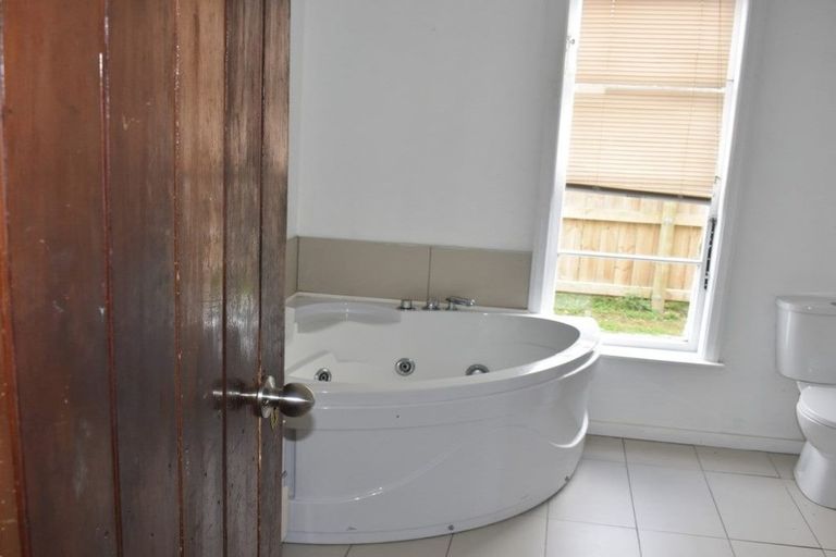 Photo of property in 35 Frederick Street, Carterton, 5713