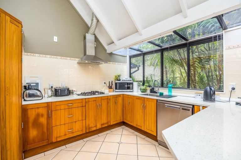 Photo of property in 29 Glencoe Road, Browns Bay, Auckland, 0630