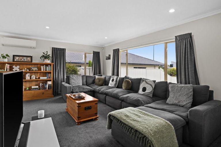 Photo of property in 28 Russell Robertson Drive, Havelock North, 4130