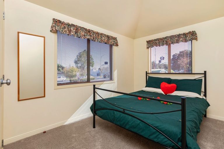 Photo of property in 10 St Lukes Road, Mount Albert, Auckland, 1025
