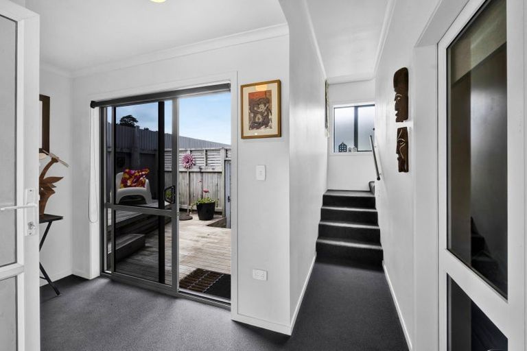 Photo of property in 14 West Quay, Waitara, 4320