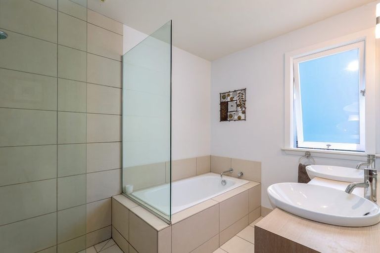 Photo of property in 7 Ngatitama Street, Nelson South, Nelson, 7010