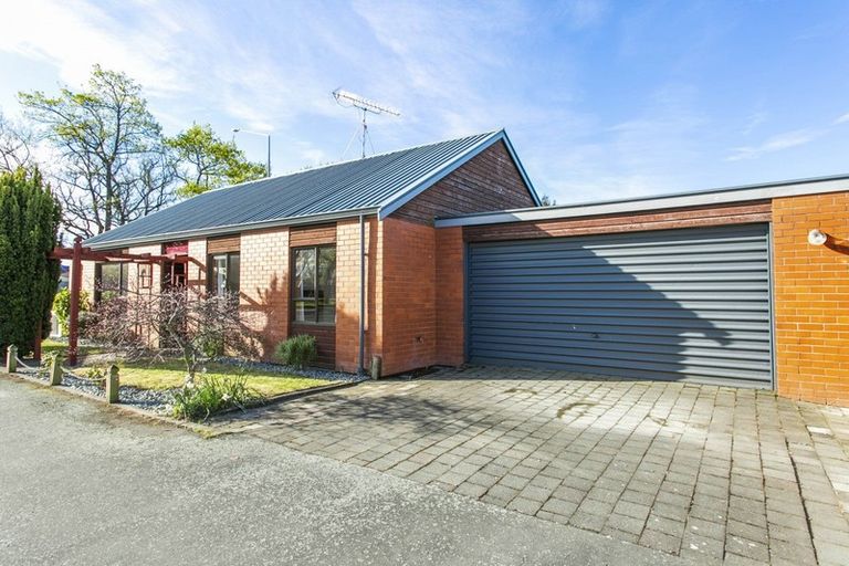 Photo of property in 26 Oak Grove, Ashburton, 7700