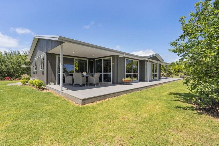 Photo of property in 10 Awhitu Road, Kerikeri, 0230