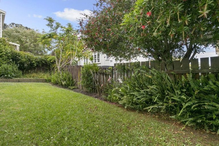 Photo of property in 223b Hibiscus Coast Highway, Red Beach, 0932