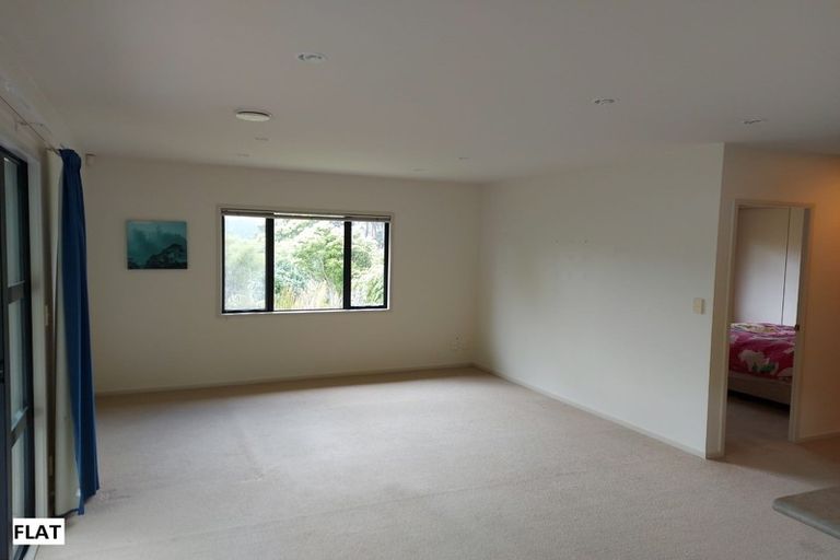 Photo of property in 70a Kirton Drive, Riverstone Terraces, Upper Hutt, 5018