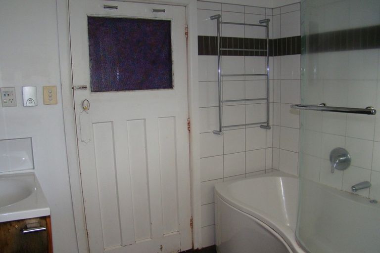 Photo of property in 65 North Parade, Richmond, Christchurch, 8013