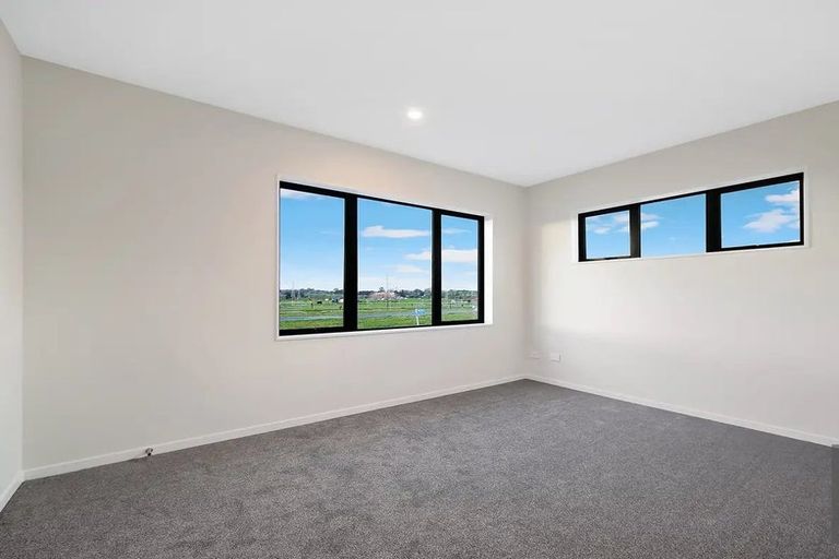 Photo of property in 30 Auranga Drive, Karaka, Papakura, 2113