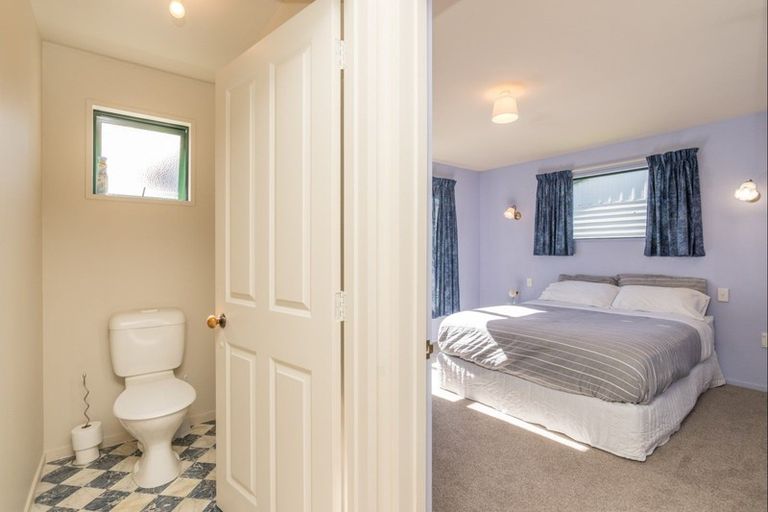 Photo of property in 24 Cornwall Street, Arrowtown, 9302