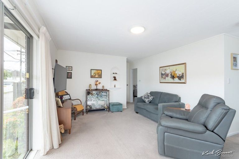 Photo of property in 2/22 Liverpool Street, Trentham, Upper Hutt, 5018
