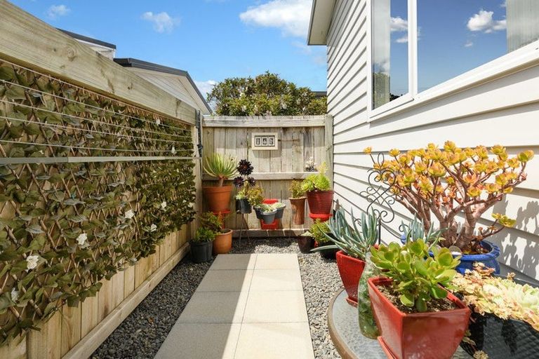 Photo of property in 11 Kamahi Crescent, Papamoa Beach, Papamoa, 3118